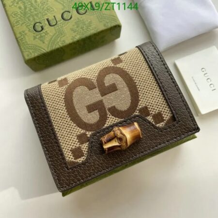 Gucci Diana GG Card Holder ZT1144 in Ebony and Brown with bamboo closure