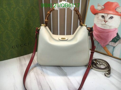 Elegant White Gucci Diana COPY Bag QB61855