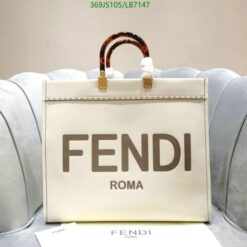 Fendi Sunshine Large Leather Shopper in White