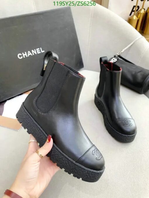 Chanel Ladies Ankle Boots – Black Cowhide and Sheepskin.