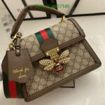 Gucci Replica Queen Margaret Bee Bag QB7140 in Brown, featuring GG canvas, leather trim, and a metal bee motif.