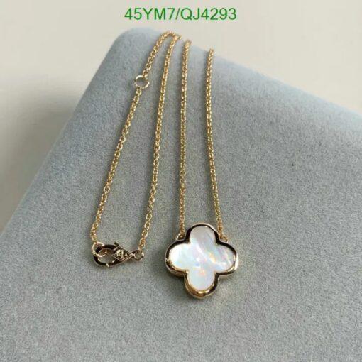 Van Cleef & Arpels Alhambra Necklace with Pure Motif QJ4293 Replica in Gold with Pure Motifs