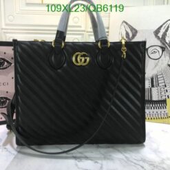 Gucci faux Handbag Marmont Bag in Black Leather