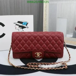 Chanel Classic Flap Quilted Leather Shoulder Bag AAAA+ RC98234 - front view