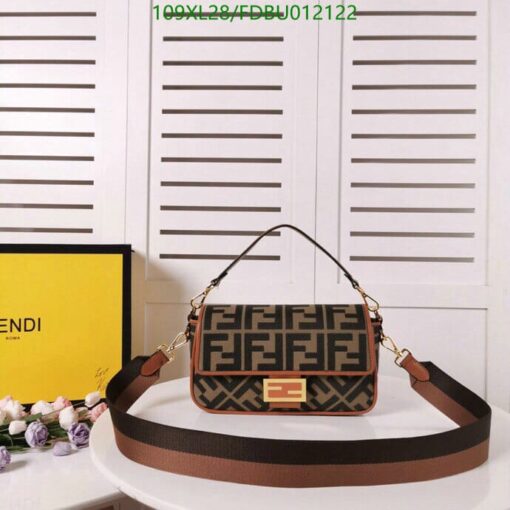 Fendi Knockoff Baguette Bag in Premium Canvas BG41895