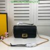 Fendi Knockoff Baguette Chain Leather Medium Bag FDBU817