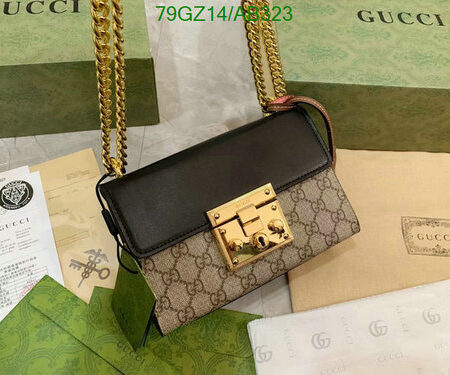 Gucci Padlock Small Shoulder Bag with Key Lock Closure UYT564