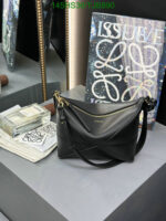 Knockoff Loewe Pouch Crafted from Black Nappa Calfskin LO067