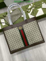 Replica Gucci Beige Medium Canvas Supreme Handbag featuring GG Logo SAS745